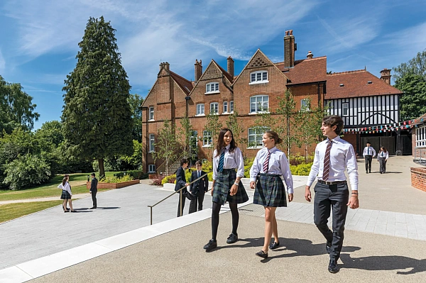 The student of a British boarding school